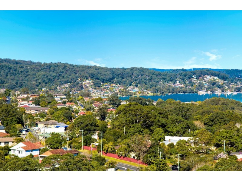 272/80 John Whiteway Drive, Gosford NSW 2250