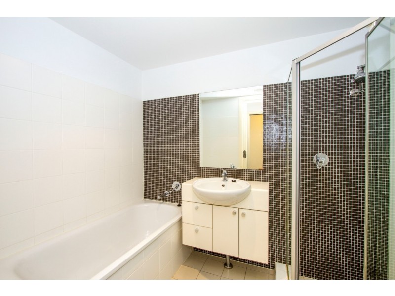 272/80 John Whiteway Drive, Gosford NSW 2250