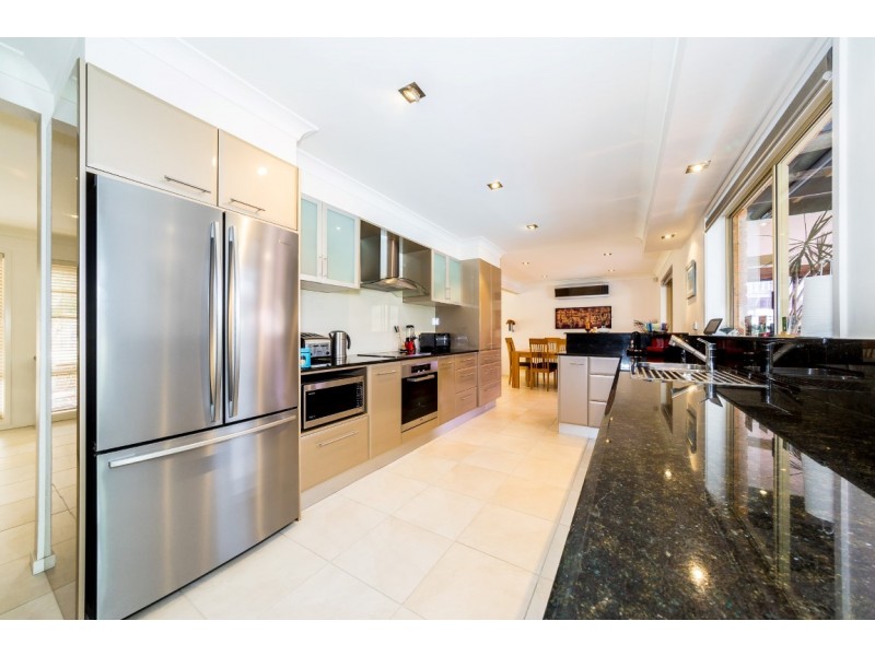 16 Irwan Street, Saratoga NSW 2251