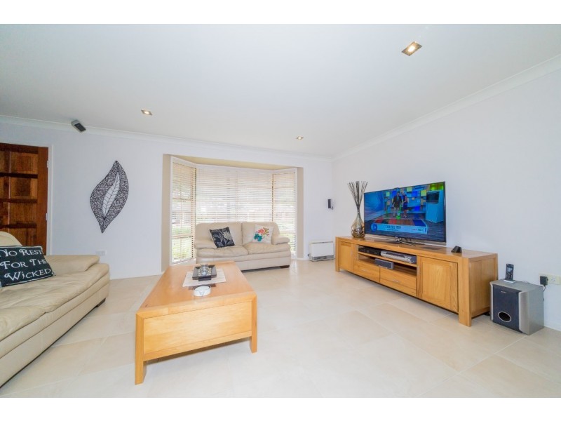 16 Irwan Street, Saratoga NSW 2251