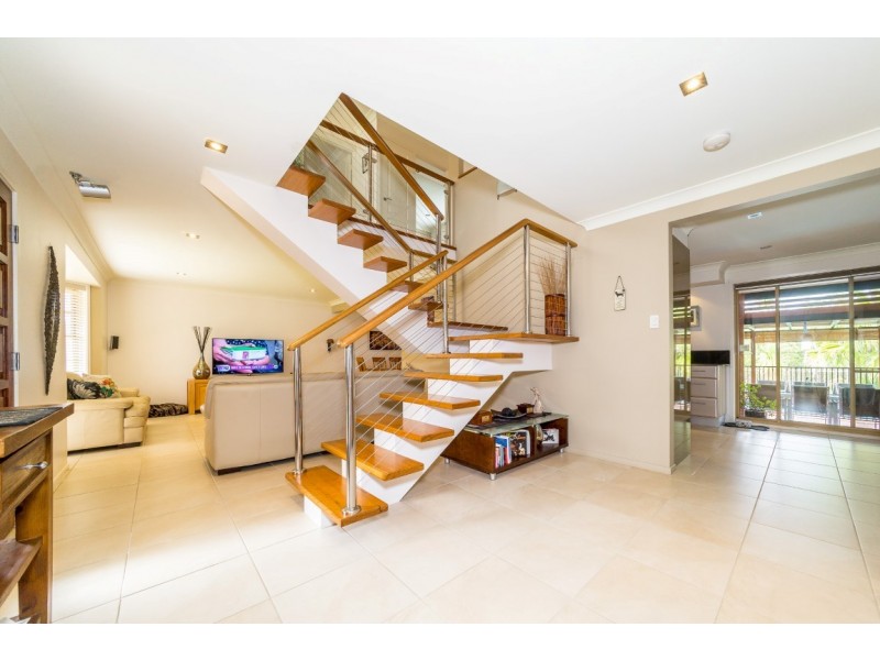 16 Irwan Street, Saratoga NSW 2251