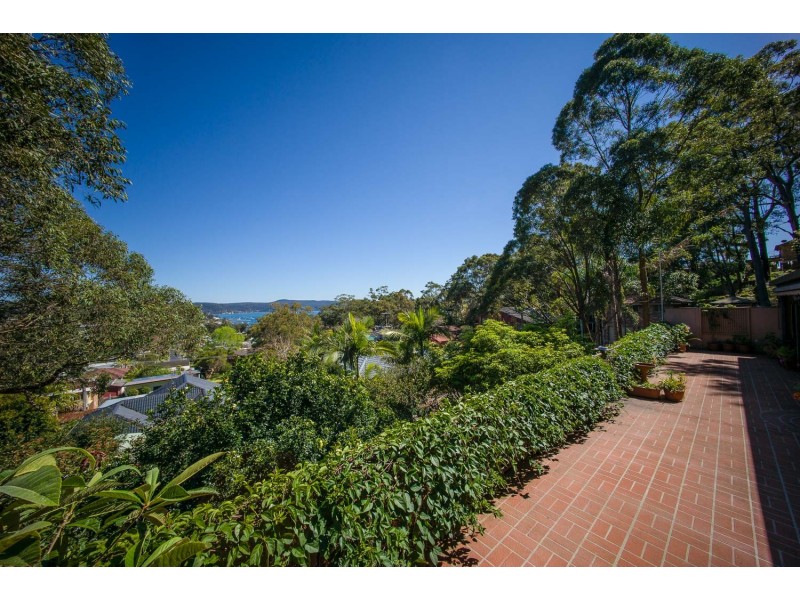 11A Broadwater Drive, Saratoga NSW 2251