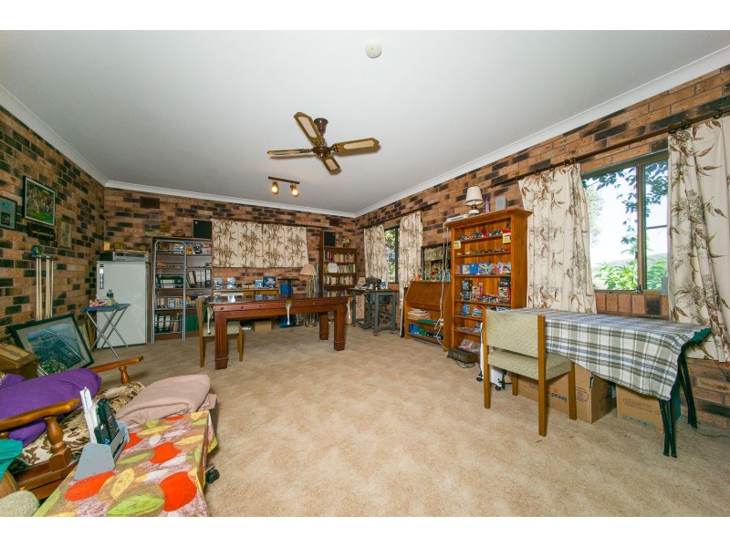 11A Broadwater Drive, Saratoga NSW 2251