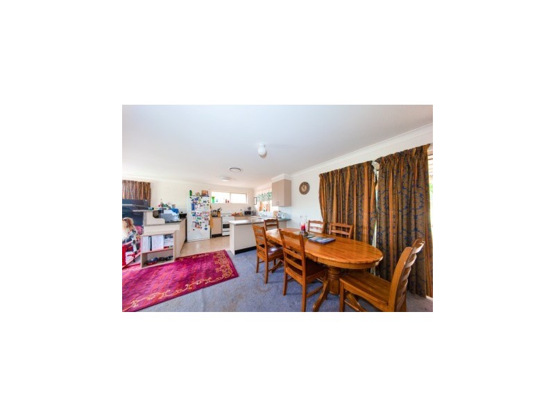 90A The Round Drive, Avoca Beach NSW 2251