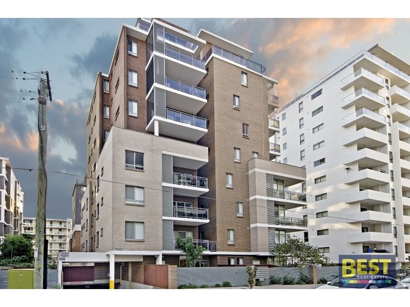 31/3-5 Browne Parade, Warwick Farm NSW 2170