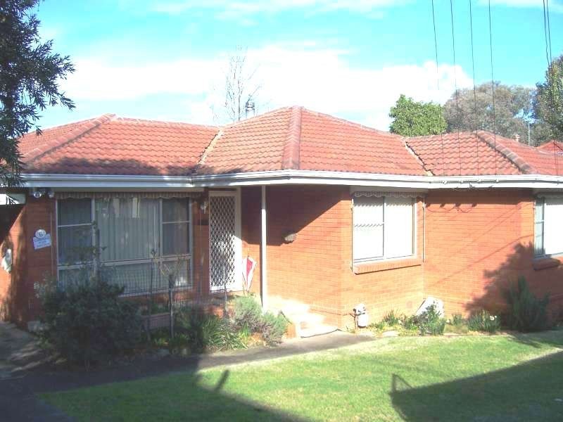 6 Thorne Avenue, Pendle Hill NSW 2145