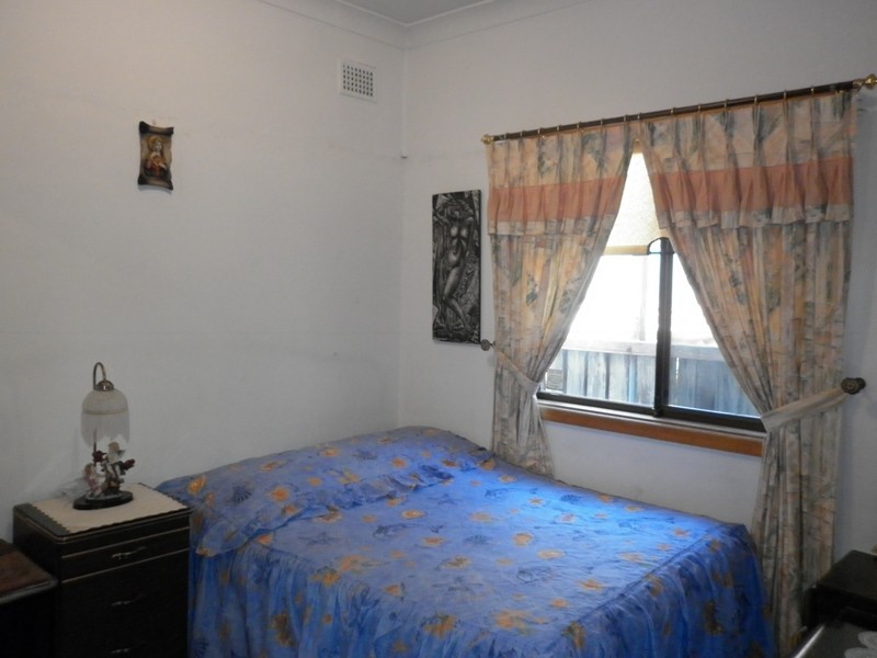 33 Warman Street, Pendle Hill NSW 2145