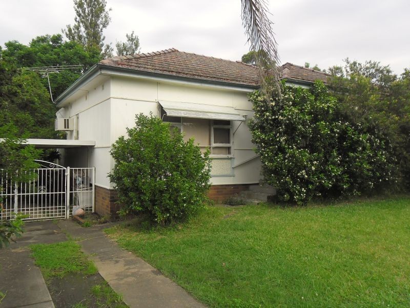 34 Scott Street, Toongabbie NSW 2146