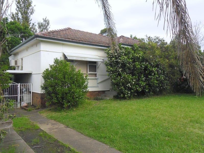 34 Scott Street, Toongabbie NSW 2146