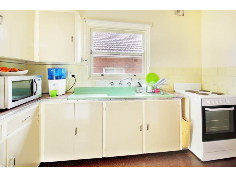 18 Anderson Street, Westmead NSW 2145