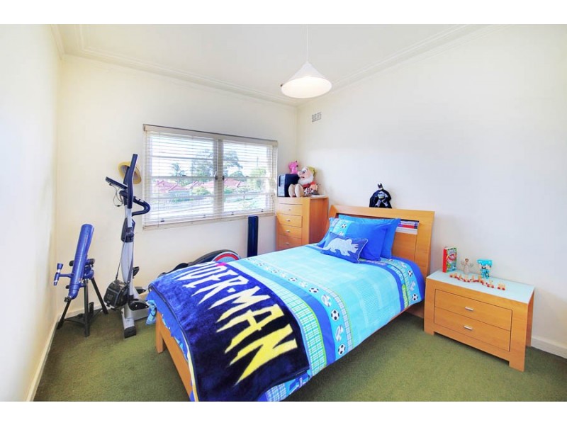 18 Anderson Street, Westmead NSW 2145