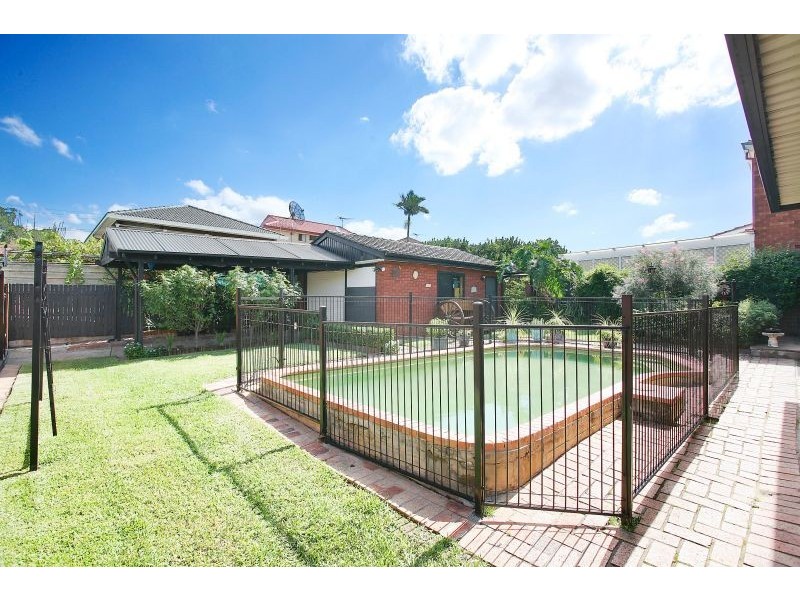 53 Lyle Street, Girraween NSW 2145