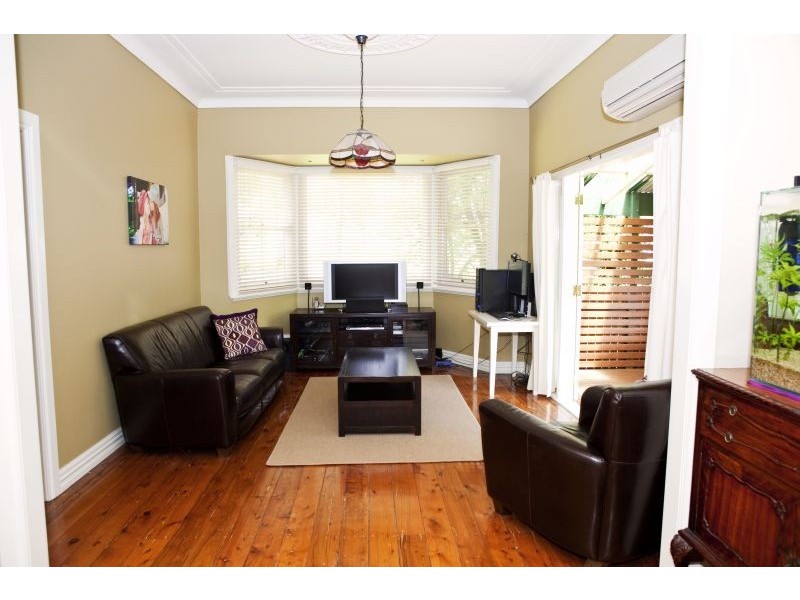 56 Oramzi Road, Girraween NSW 2145