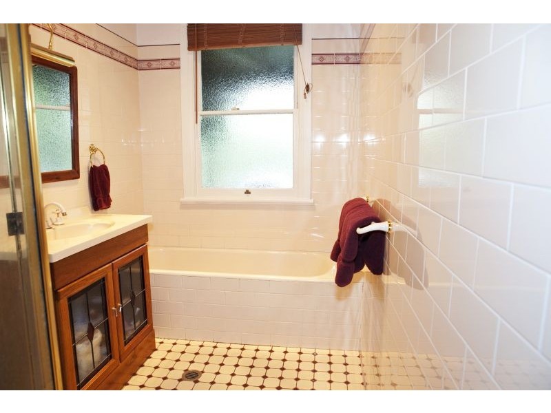 56 Oramzi Road, Girraween NSW 2145