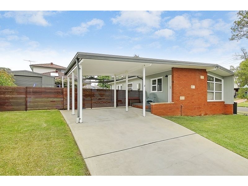2 Maple Place, Constitution Hill NSW 2145
