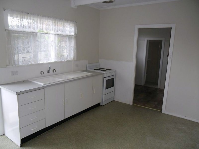 8 Emma Crescent, Constitution Hill NSW 2145