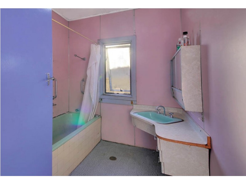 8 Mayfield street, Wentworthville NSW 2145