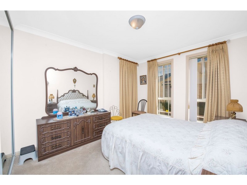 10/31-33 Tungarra Road, Girraween NSW 2145