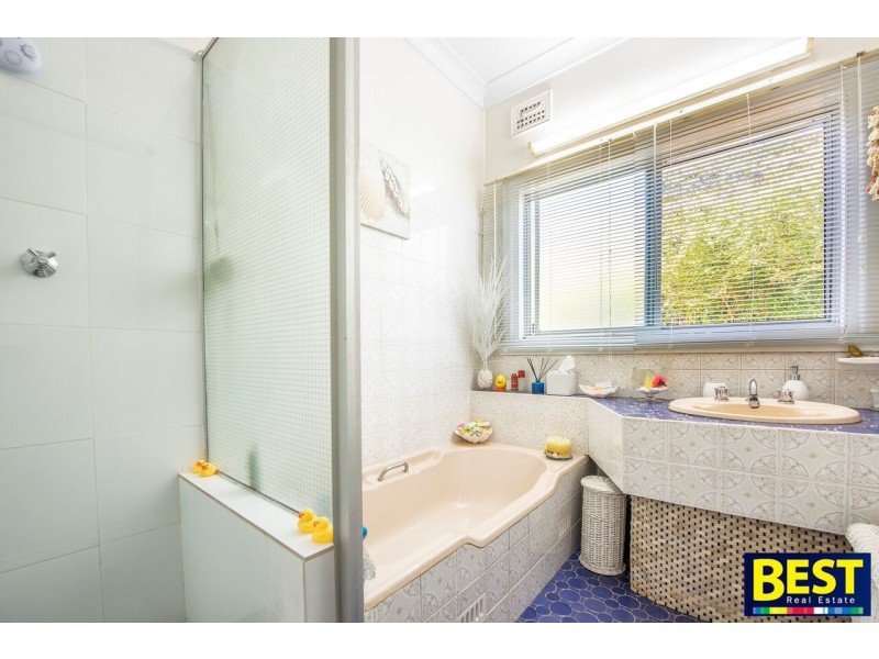 9 Bringelly Avenue, Pendle Hill NSW 2145