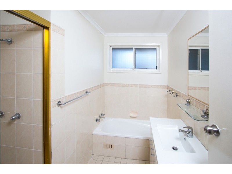 2/57 Oatlands Street, Wentworthville NSW 2145