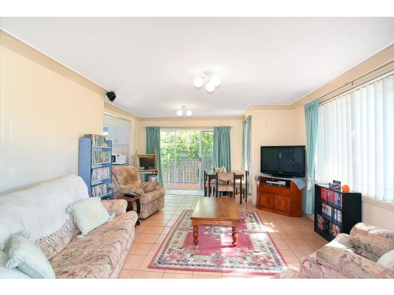 1/4a Tungarra Road, Girraween NSW 2145