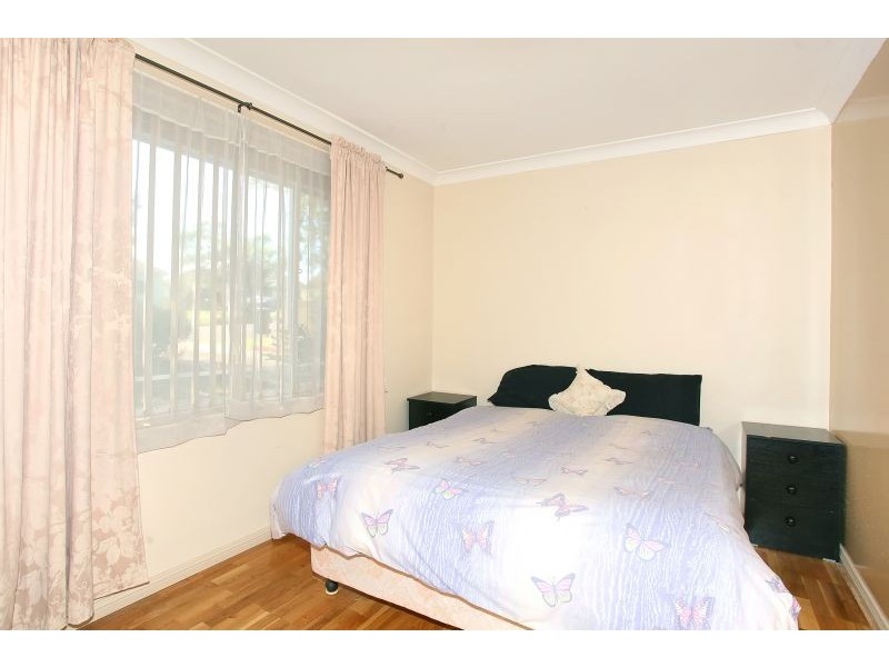 1/4a Tungarra Road, Girraween NSW 2145