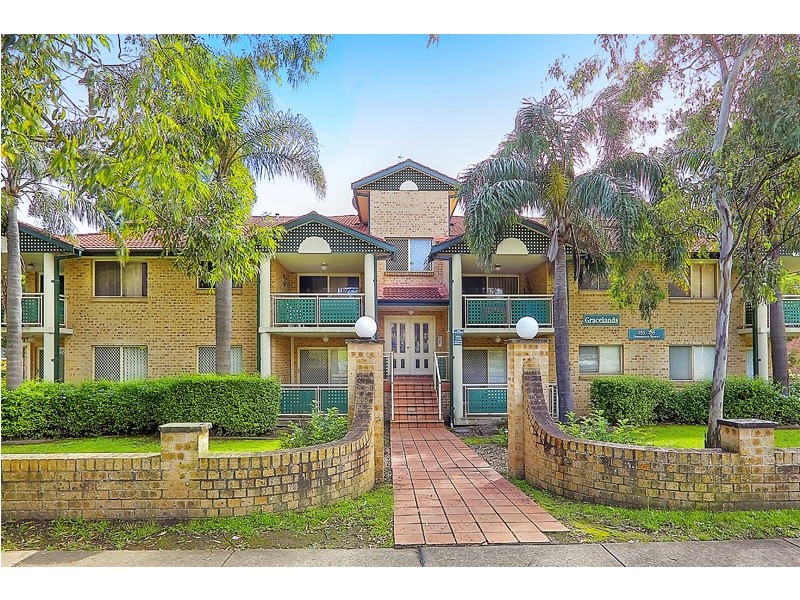 13/253 Dunmore Street, Pendle Hill NSW 2145