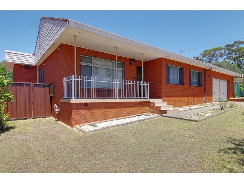 27 Boyne Avenue, Pendle Hill NSW 2145