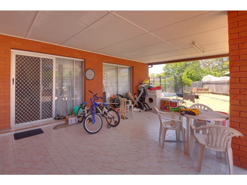 27 Boyne Avenue, Pendle Hill NSW 2145