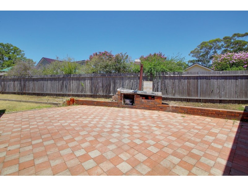 27 Boyne Avenue, Pendle Hill NSW 2145