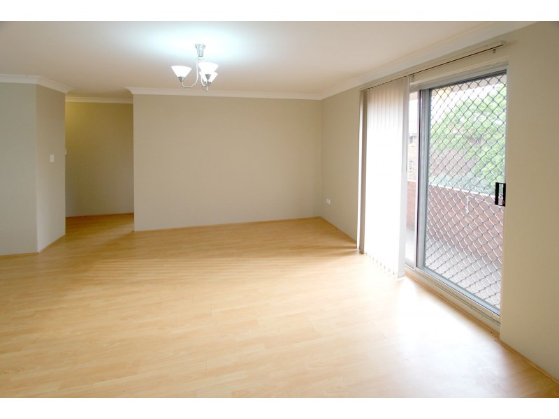8/25-27 Lane Street, Wentworthville NSW 2145