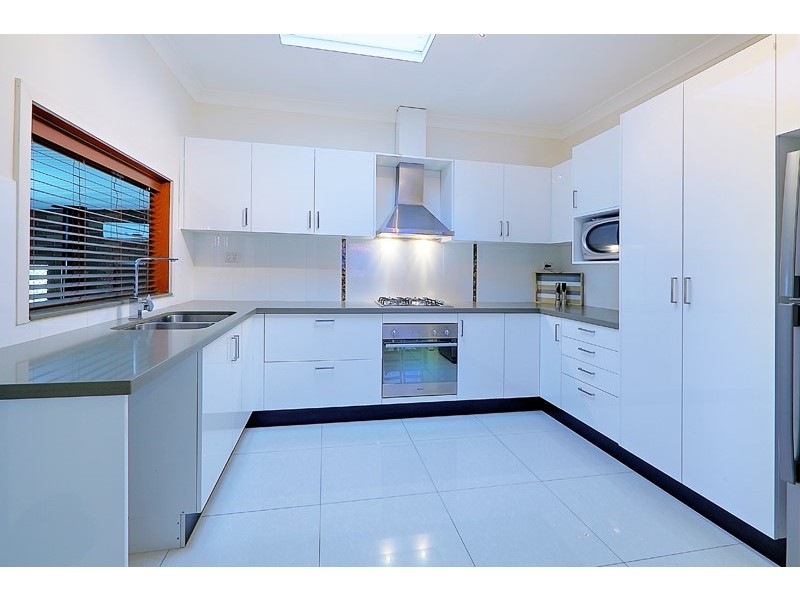 34 Arnett Street, Pendle Hill NSW 2145