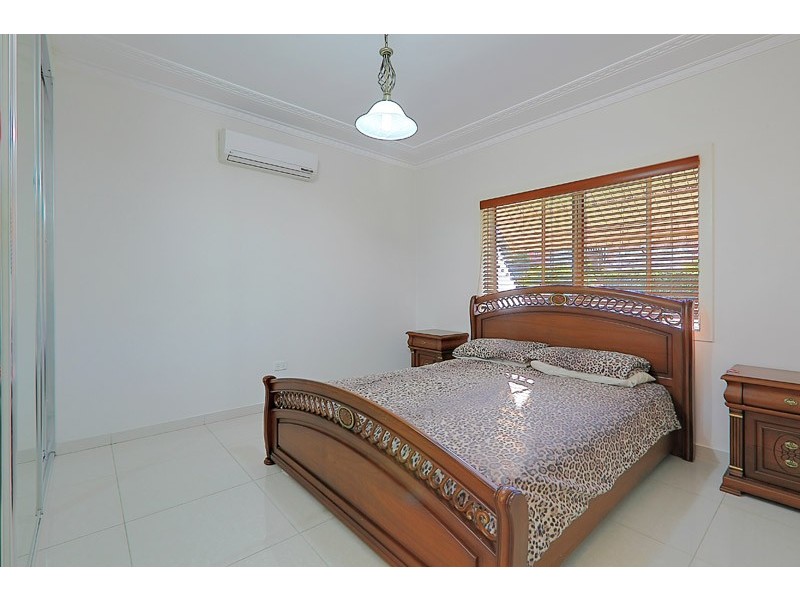 34 Arnett Street, Pendle Hill NSW 2145