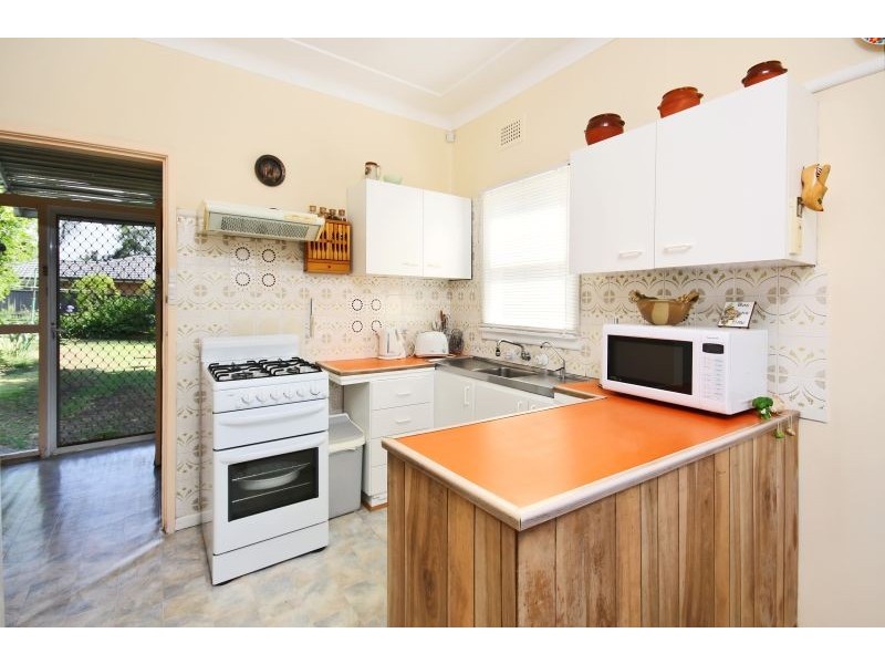 6 Currong Street, South Wentworthville NSW 2145