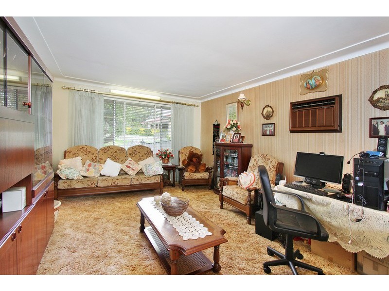 5 Boyne Avenue, Pendle Hill NSW 2145