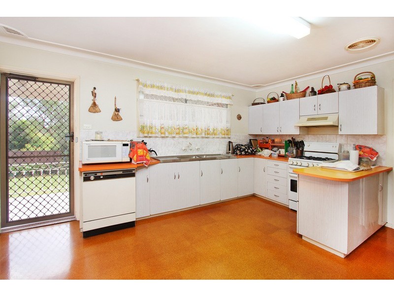 5 Boyne Avenue, Pendle Hill NSW 2145