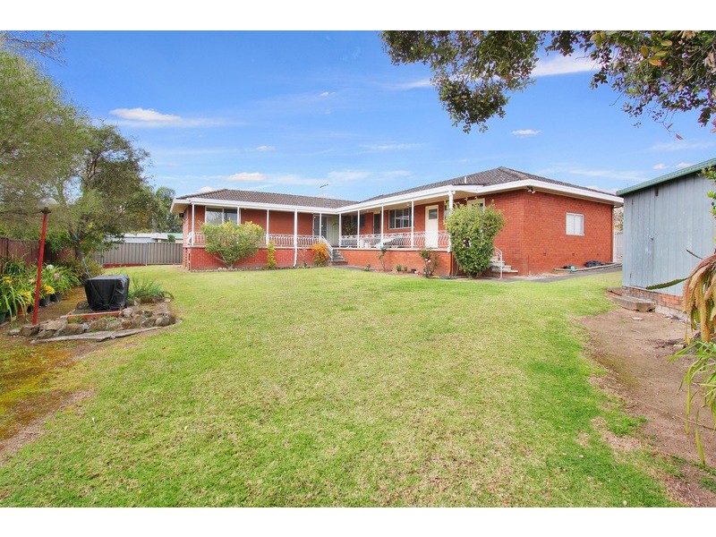 5 Boyne Avenue, Pendle Hill NSW 2145