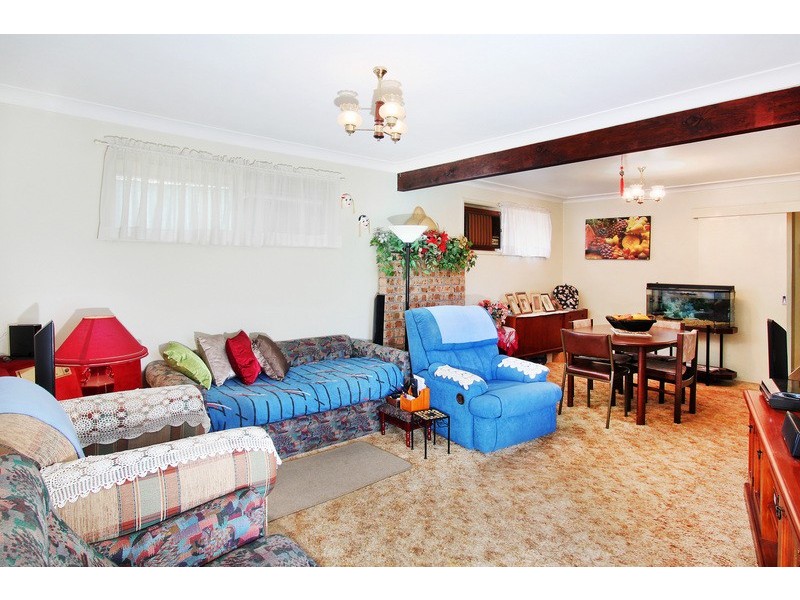 5 Boyne Avenue, Pendle Hill NSW 2145