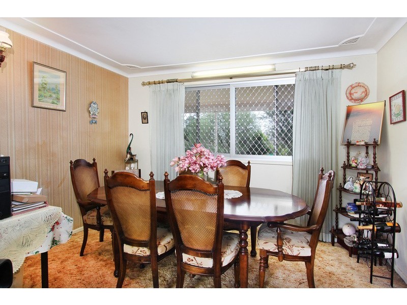 5 Boyne Avenue, Pendle Hill NSW 2145