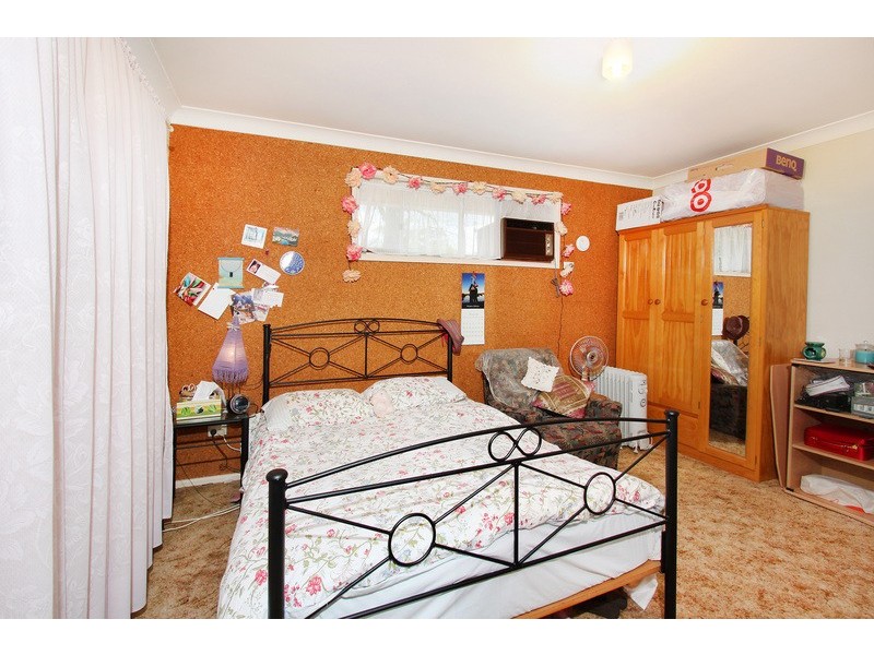 5 Boyne Avenue, Pendle Hill NSW 2145