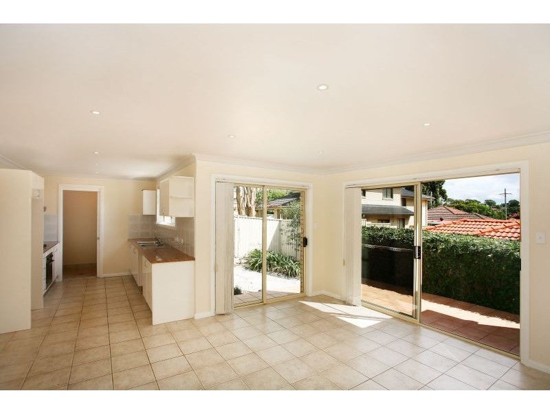 2/193 Dunmore Street, Wentworthville NSW 2145