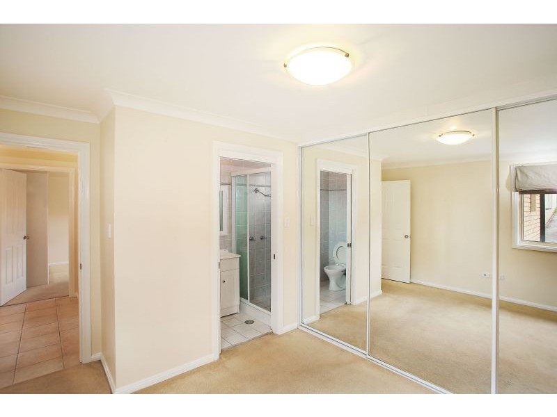 2/193 Dunmore Street, Wentworthville NSW 2145