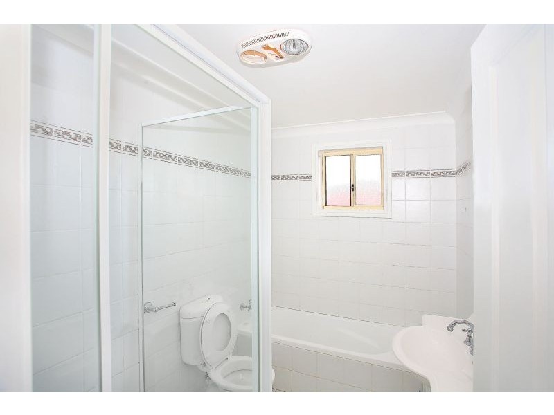 2/193 Dunmore Street, Wentworthville NSW 2145