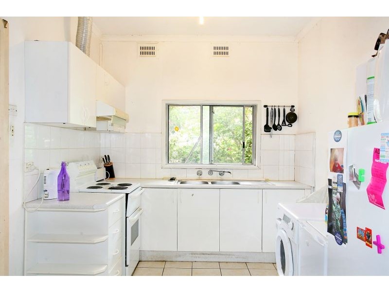 32 Houison Street, Westmead NSW 2145