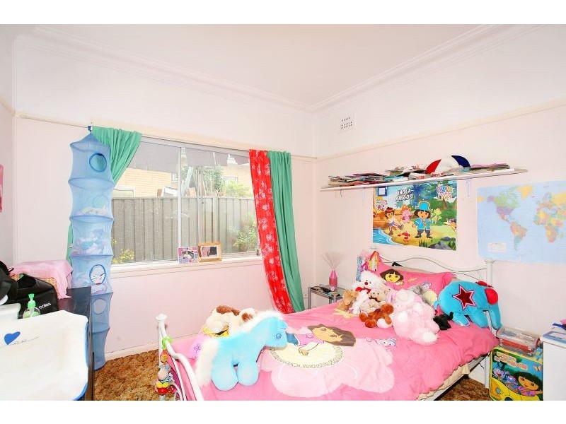 32 Houison Street, Westmead NSW 2145