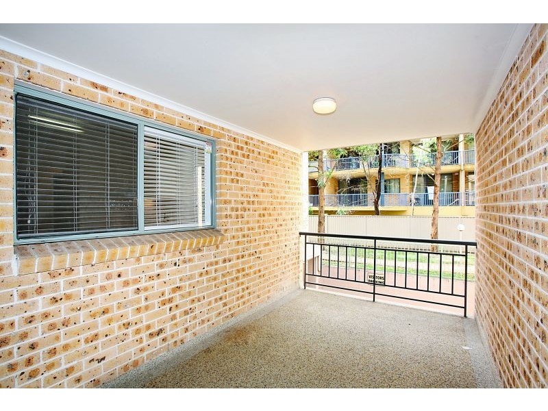 2/74-76  Stapleton Street, Pendle Hill NSW 2145