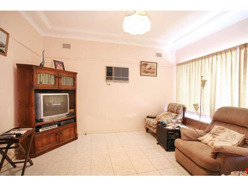 18 Camillo Street, Pendle Hill NSW 2145