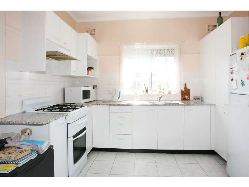 18 Camillo Street, Pendle Hill NSW 2145