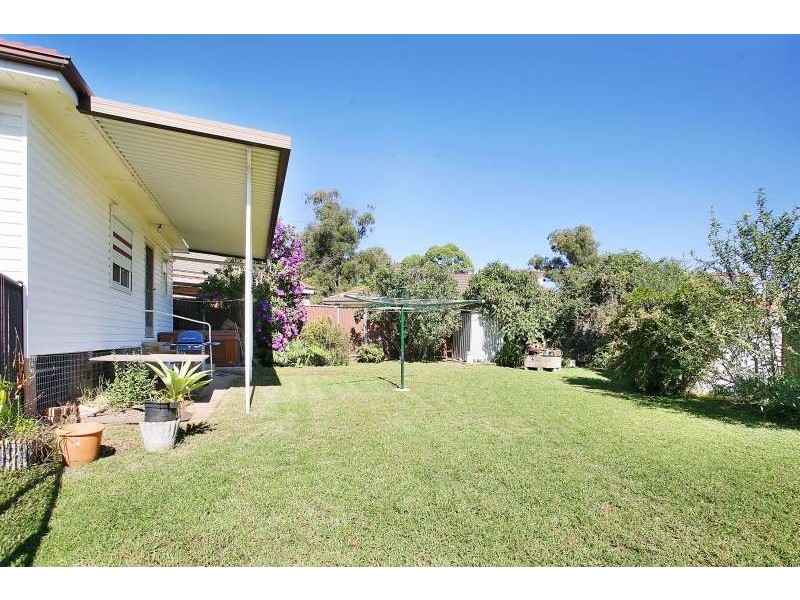 18 Camillo Street, Pendle Hill NSW 2145