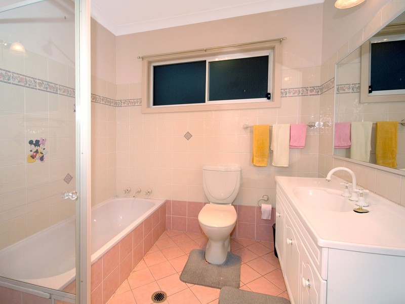 28 Bogalara Road, Old Toongabbie NSW 2146